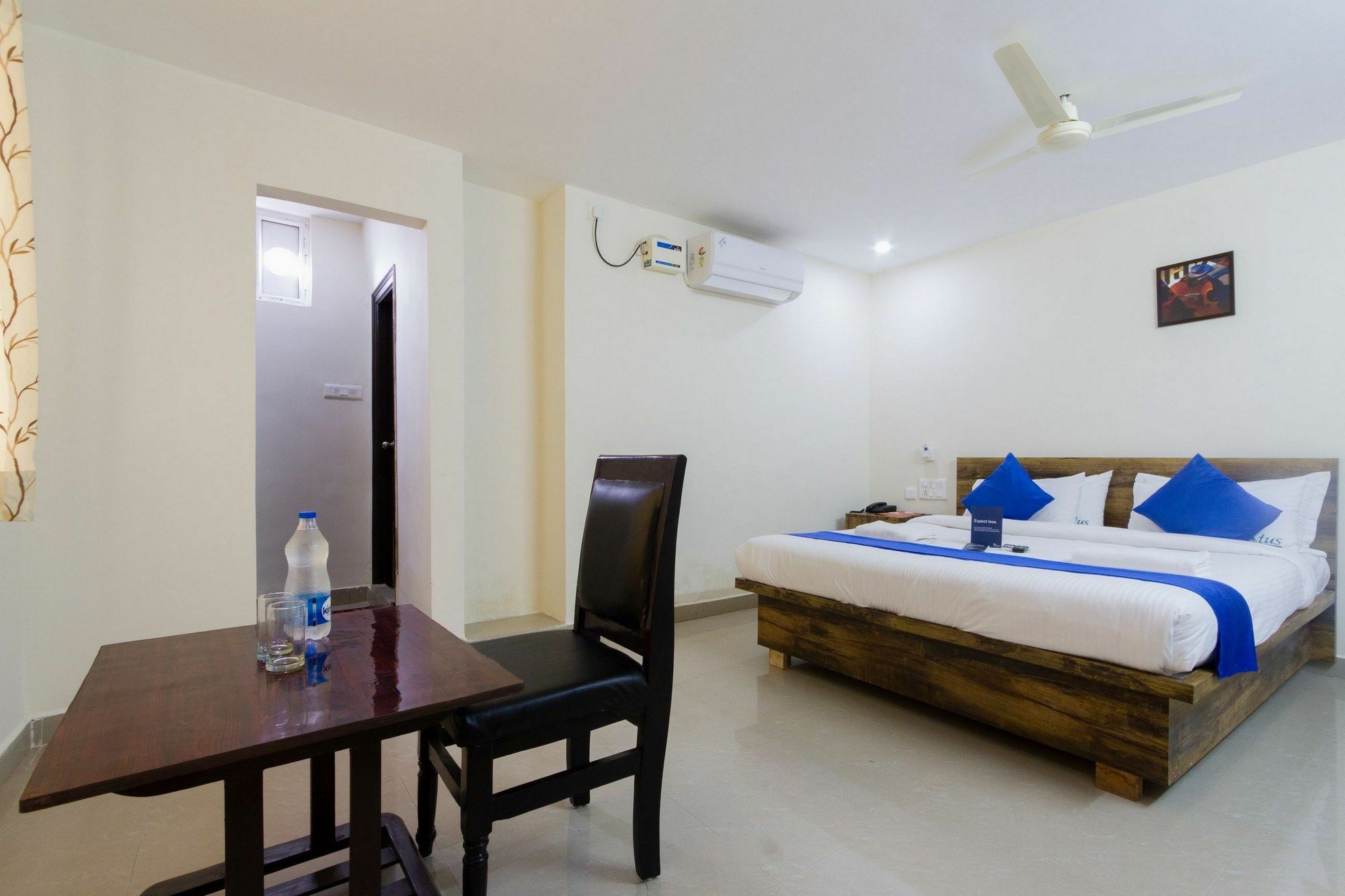 OYO 5527 Hanvi Inn Hyderabad Exteriör bild